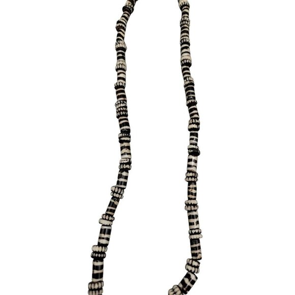 Chevron Zebra Striped Pendant Necklace 23" Tube & Disc Glass Beaded Chain VTG - Picture 2 of 8